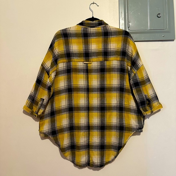 Anthropologie Oversized Yellow Plaid Buttondown - Picture 2 of 8